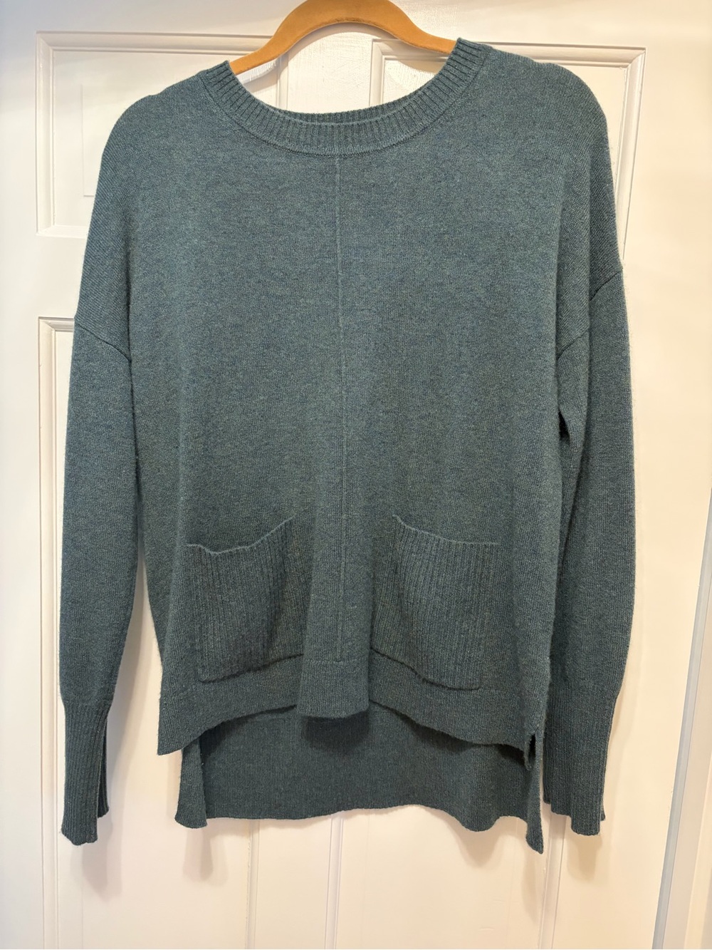 Women's Cashmere Cozy Crewneck Pocket Sweater - Teal